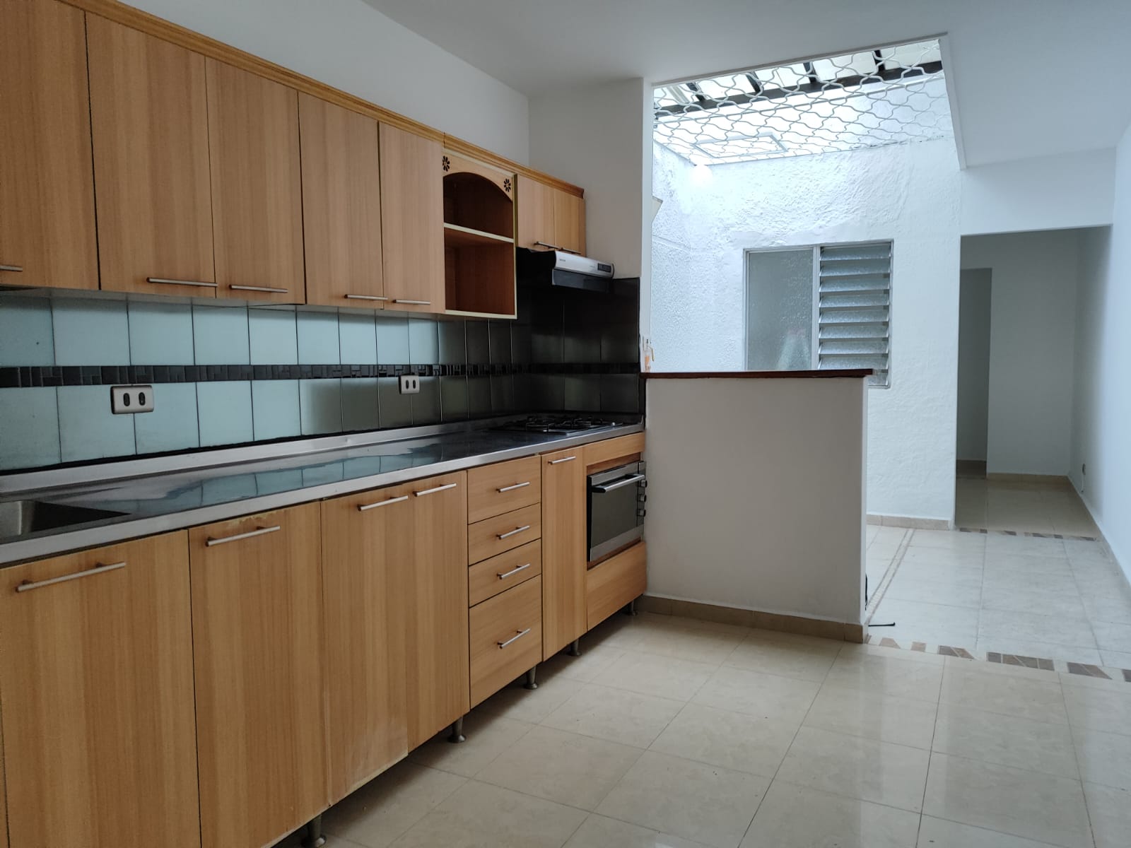 Casa en Arriendo en Conquistadores, Medellín - 3