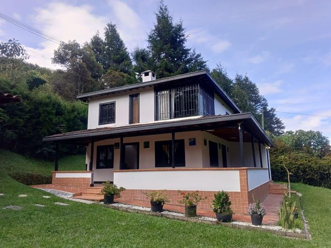 Casa de 3 alcobas en arriendo en Chaparral, Guarne, 140 m² · foto 9 de 24