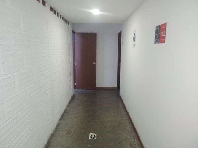 Bodega en arriendo en Las Vegas, Envigado, 300 m² · foto 7 de 16