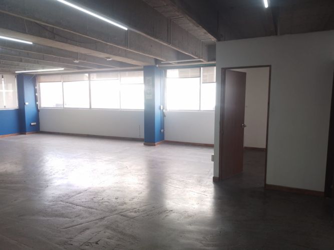 Bodega en arriendo en Las Vegas, Envigado, 300 m² · foto 9 de 16