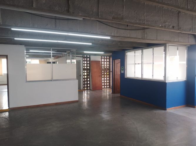 Bodega en arriendo en Las Vegas, Envigado, 300 m² · foto 8 de 16