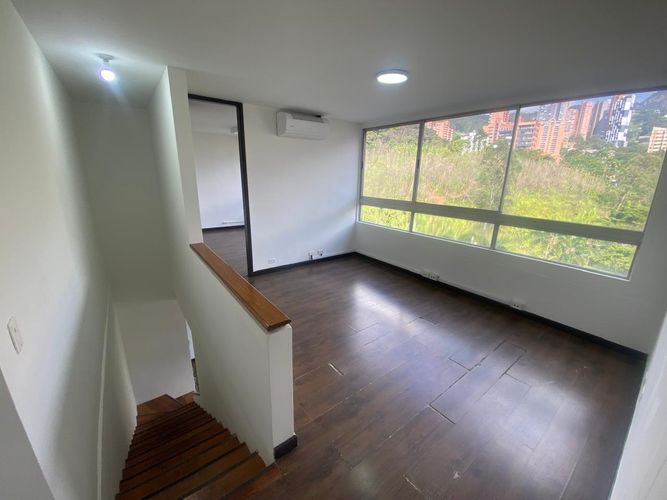 Oficina en arriendo en El Poblado, Medellín, 100 m² · foto 4 de 12