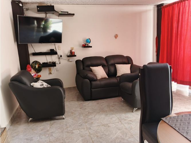 Casa de 8 alcobas en venta en Girardot, Bucaramanga, 307 m² · foto 7 de 18