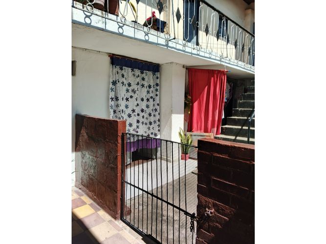 Casa de 8 alcobas en venta en Girardot, Bucaramanga, 307 m² · foto 10 de 18