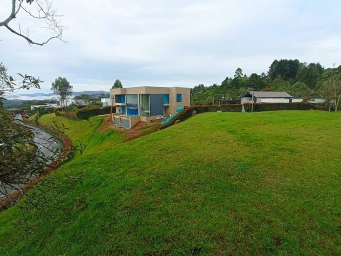 Lote en venta en Pantanillo, Envigado, 3648 m² · foto 7 de 11
