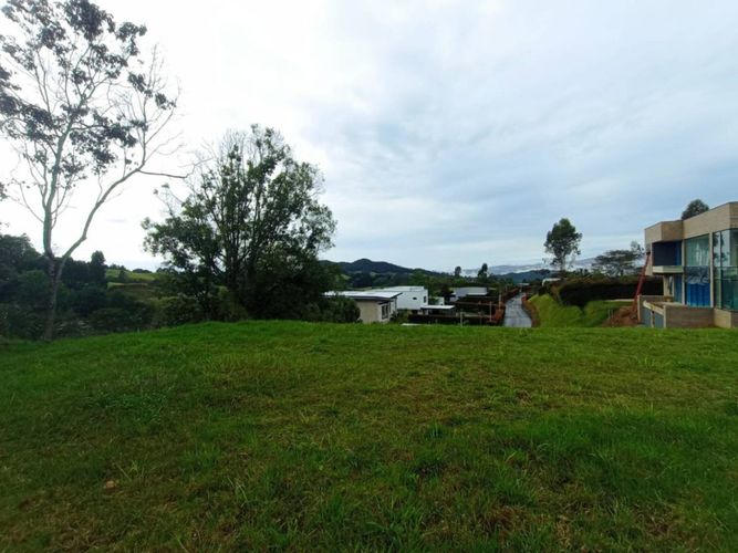 Lote en venta en Pantanillo, Envigado, 3648 m² · foto 8 de 11