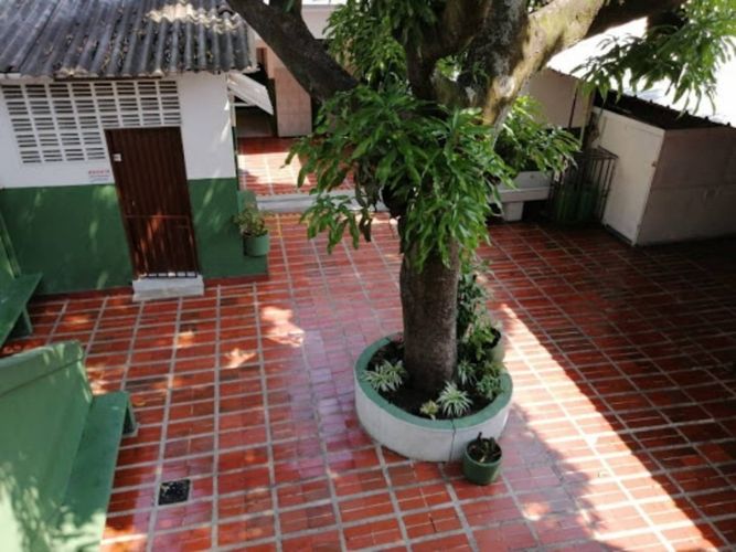 Edificio en venta en Bretaña, Cali, 1043 m² · foto 10 de 10