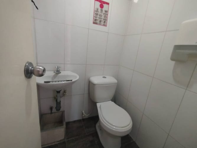 Local en arriendo en San Diego, Medellín, 36 m² · foto 4 de 5