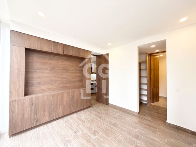 Apartaestudio en venta en Santa Bibiana, Bogotá, 65 m² · foto 2 de 19