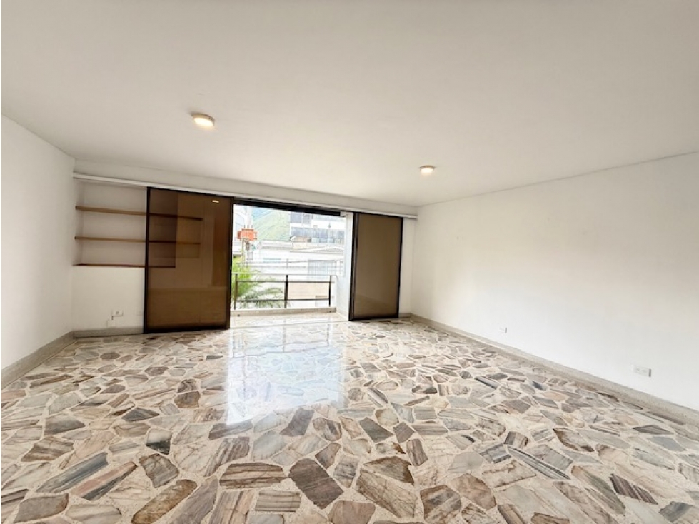 Apartamento en Arriendo en La Arboleda, Cali