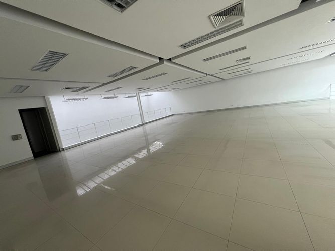 Local en arriendo en El Bosque, Cali, 450 m² · foto 10 de 20