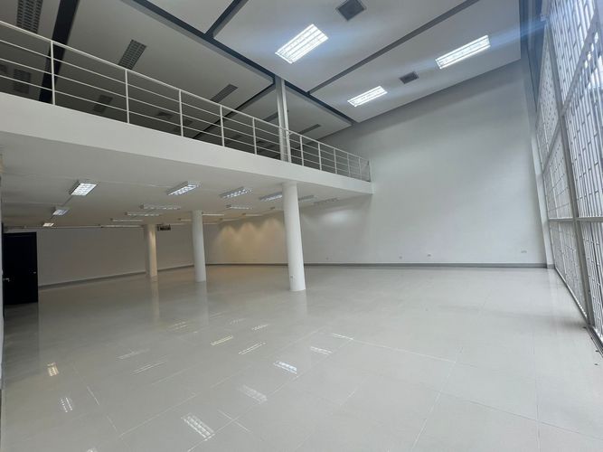 Local en arriendo en El Bosque, Cali, 450 m² · foto 20 de 20