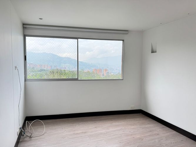 Apartamento de 2 alcobas en arriendo en El Poblado, Medellín, 160 m² · foto 11 de 16