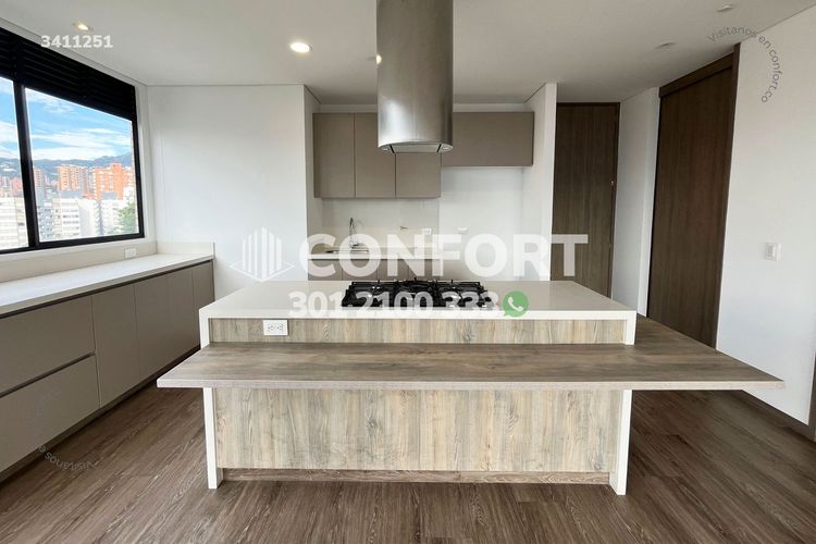Apartamento de 2 alcobas en arriendo en El Poblado, Medellín, 106 m² · foto 4 de 24