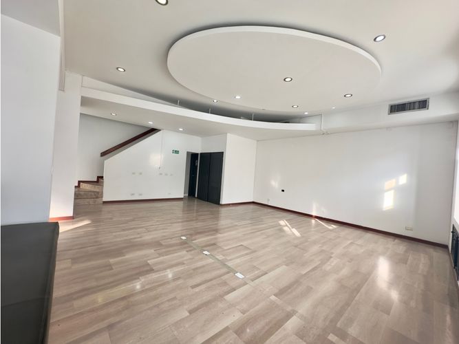 Local en arriendo en El Peñon, Cali, 213 m² · foto 2 de 6