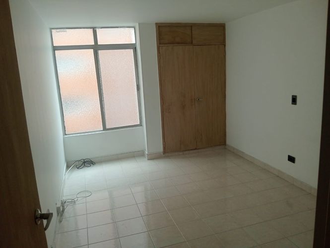 Apartamento de 3 alcobas en venta en Laureles, Medellín, 168 m² · foto 14 de 20
