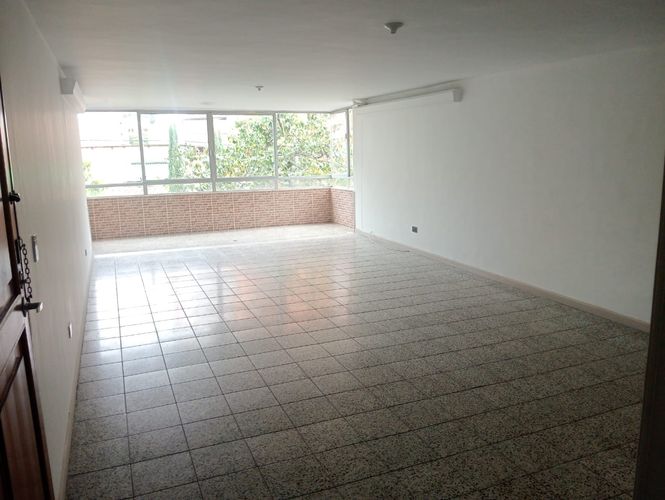 Apartamento de 3 alcobas en arriendo en Laureles, Medellín, 168 m² · foto 8 de 20