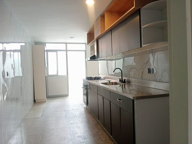 Apartamento de 3 alcobas en arriendo en Laureles, Medellín, 168 m² · foto 11 de 20