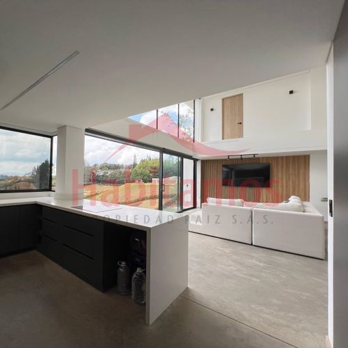 Casa de 4 alcobas en venta en Guarne · foto 7 de 16