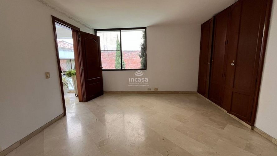 Casa de 5 alcobas en venta en Santa Rita, Cali, 680 m² · foto 12 de 24