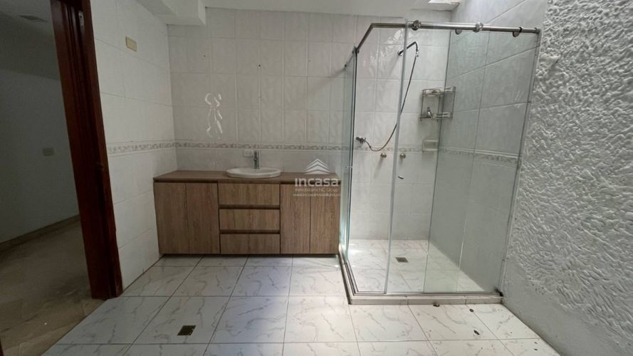 Casa de 5 alcobas en venta en Santa Rita, Cali, 680 m² · foto 19 de 24