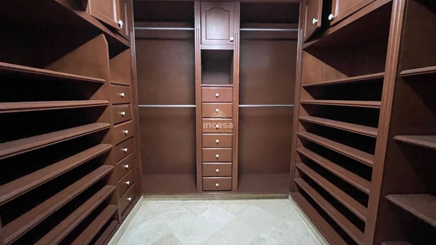 Casa de 5 alcobas en venta en Santa Rita, Cali, 680 m² · foto 21 de 24