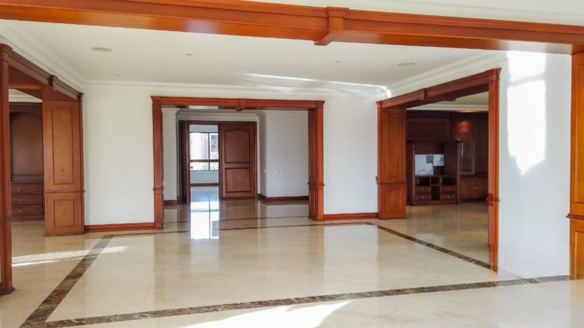 Apartamento en arriendo en El Tesoro, Medellín · foto 2 de 19
