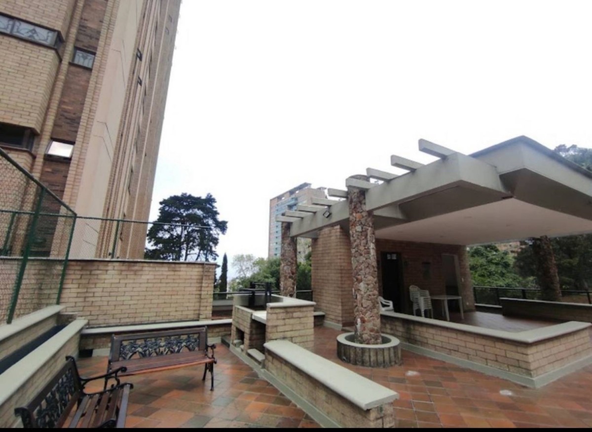 Apartamento en arriendo en El Tesoro, Medellín · foto 16 de 19