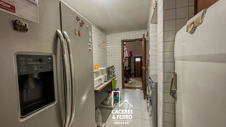 Casa de 6 alcobas en venta en Las Americas, Bogotá, 529 m² · foto 5 de 18