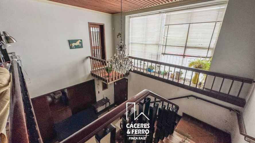 Casa de 6 alcobas en venta en Las Americas, Bogotá, 529 m² · foto 8 de 18