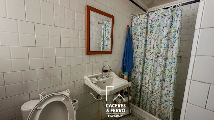 Casa de 6 alcobas en venta en Las Americas, Bogotá, 529 m² · foto 11 de 18