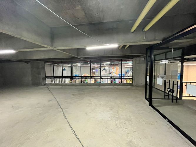 Local en venta en Flandes, La Calera, 756 m² · foto 16 de 21