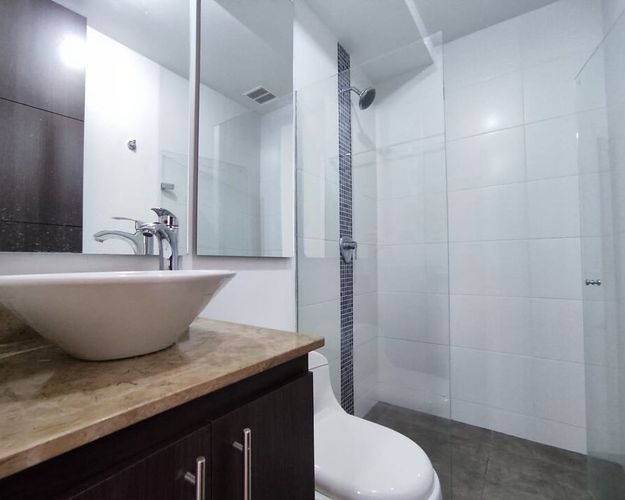 Apartamento de 3 alcobas en arriendo en Loma Del Esmeraldal, Envigado, 100 m² · foto 9 de 11