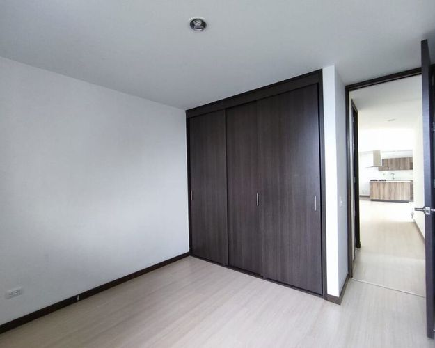Apartamento de 3 alcobas en arriendo en Loma Del Esmeraldal, Envigado, 100 m² · foto 11 de 11
