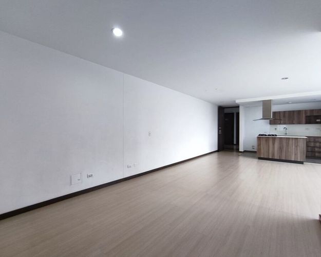 Apartamento de 3 alcobas en arriendo en Loma Del Esmeraldal, Envigado, 100 m² · foto 2 de 11