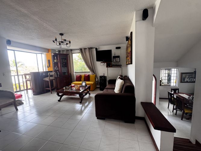 Casa de 4 alcobas en venta en Bellavista, Cali, 165 m² · foto 7 de 24