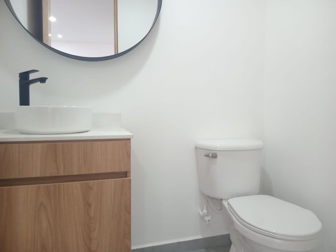 Apartamento de 3 alcobas en arriendo en Loma Del Indio, Medellín, 90 m² · foto 17 de 18