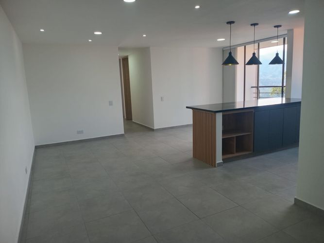 Apartamento de 3 alcobas en arriendo en Loma Del Indio, Medellín, 90 m² · foto 6 de 18