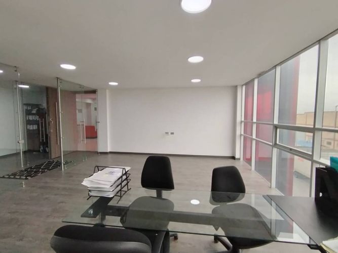 Oficina en arriendo en Parque Industrial Santo Domingo, Mosquera, 180 m² · foto 9 de 13
