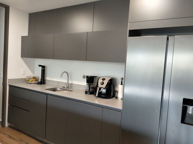Apartamento de 2 alcobas en venta en El Poblado, Medellín, 117 m² · foto 7 de 17