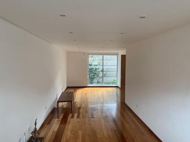 Casa de 6 alcobas en venta en Los Rosales, Bogotá, 400 m² · foto 16 de 24