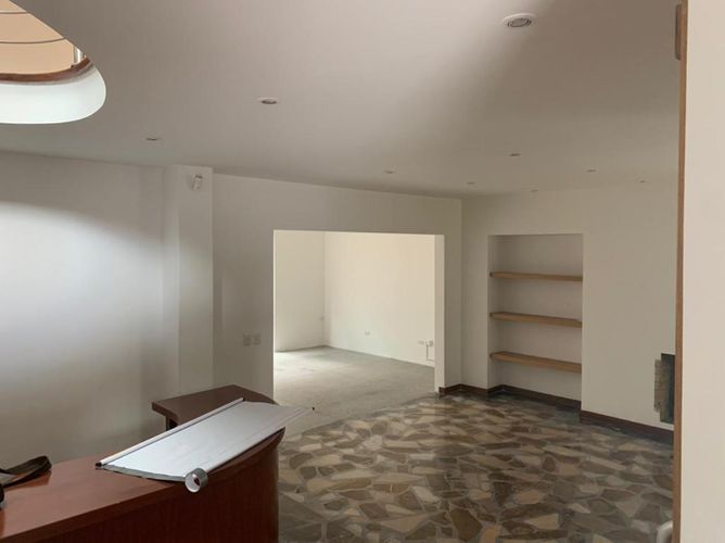 Casa de 6 alcobas en venta en Los Rosales, Bogotá, 400 m² · foto 14 de 24
