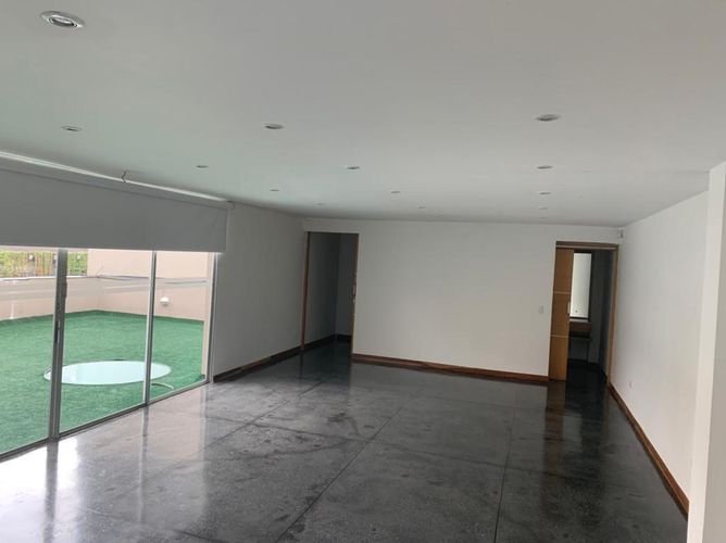 Casa de 6 alcobas en venta en Los Rosales, Bogotá, 400 m² · foto 21 de 24