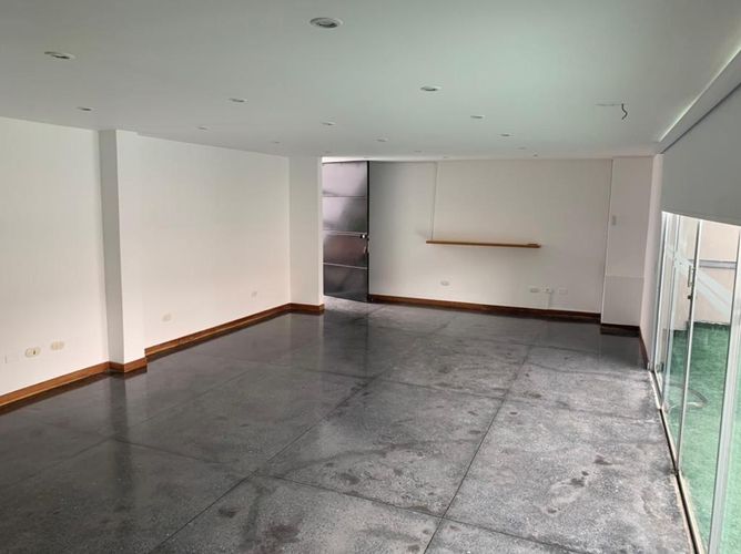 Casa de 6 alcobas en venta en Los Rosales, Bogotá, 400 m² · foto 24 de 24