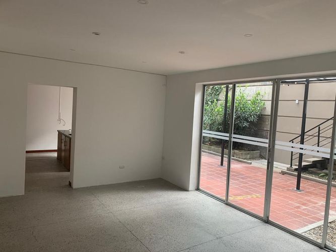Casa de 6 alcobas en venta en Los Rosales, Bogotá, 400 m² · foto 20 de 24