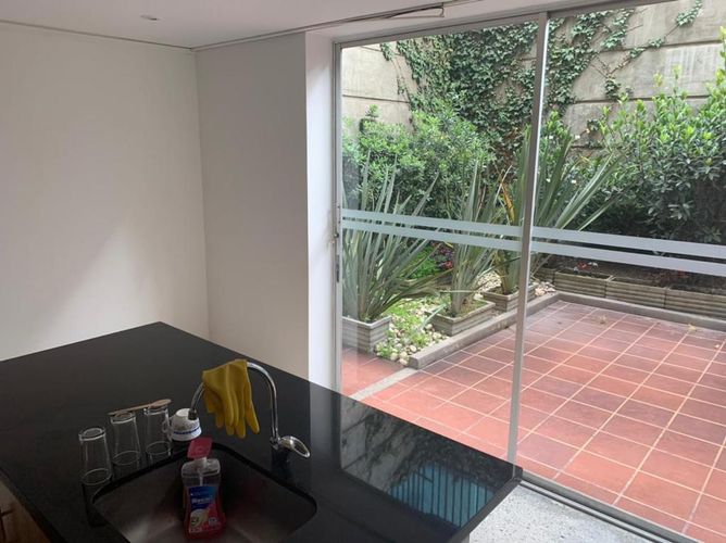 Casa de 6 alcobas en venta en Los Rosales, Bogotá, 400 m² · foto 10 de 24