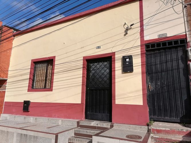 Casa de 9 alcobas en venta en Ub. Villa Luz, Ibagué, 90 m² · foto 2 de 15