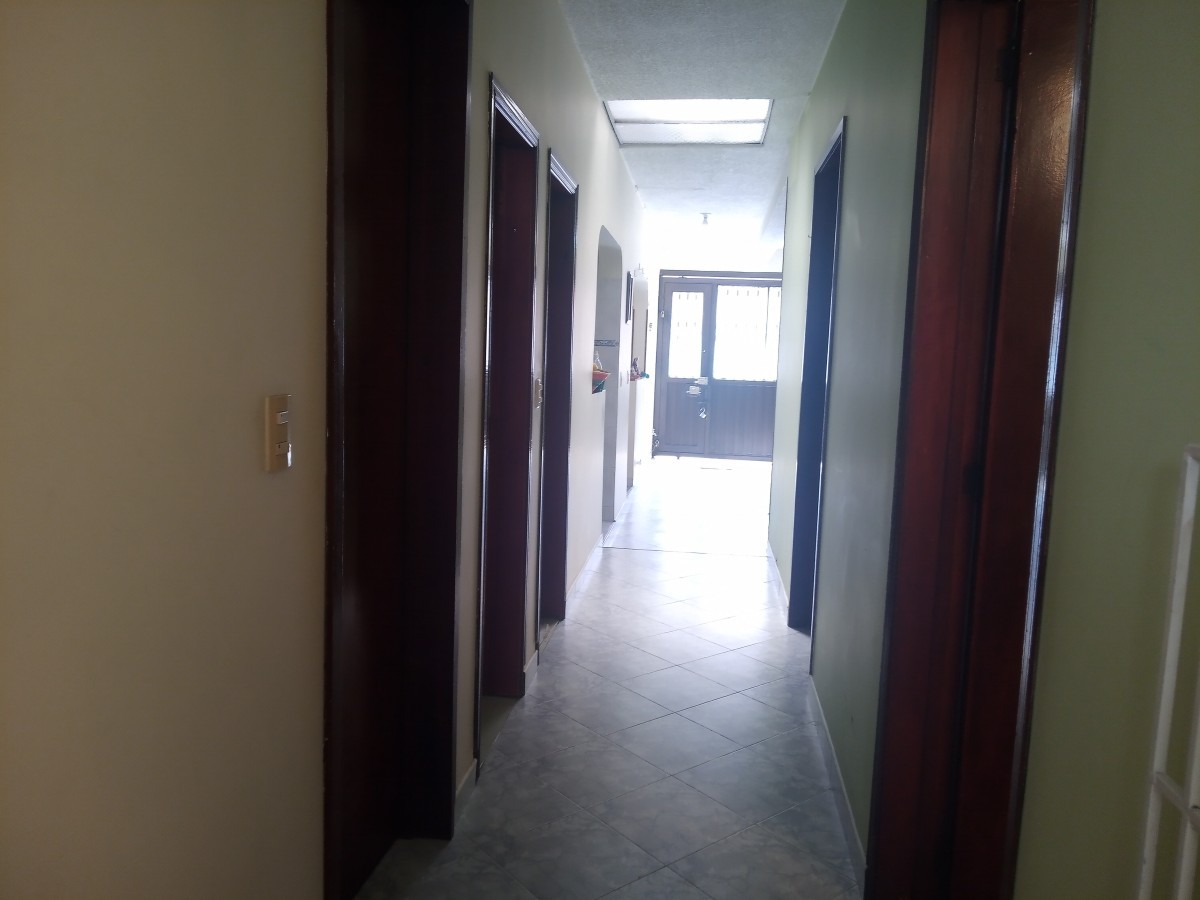 Casa en venta en Bellavista Occidental, Bogotá · foto 9 de 24