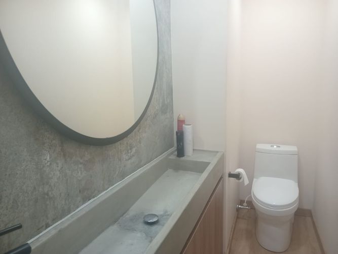 Oficina en arriendo en El Poblado, Medellín, 120 m² · foto 2 de 9