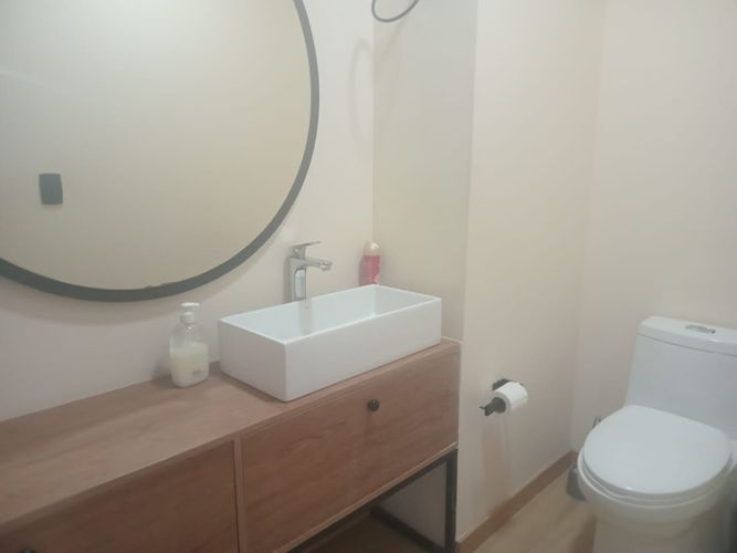 Oficina en arriendo en El Poblado, Medellín, 120 m² · foto 3 de 9